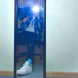 Meet your Posher, Nickolas